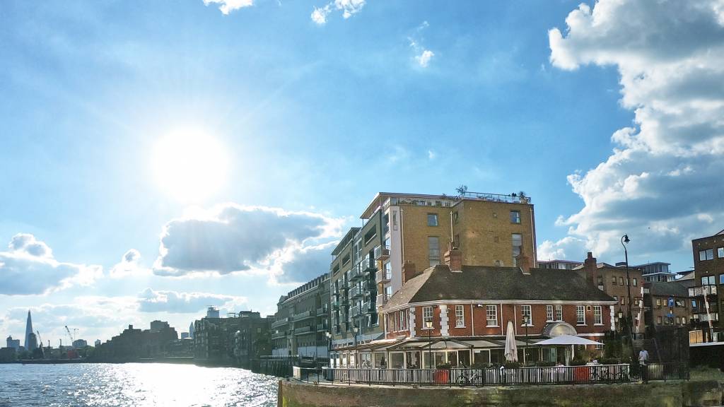 TN Sunny terrace Thames DESKTOP