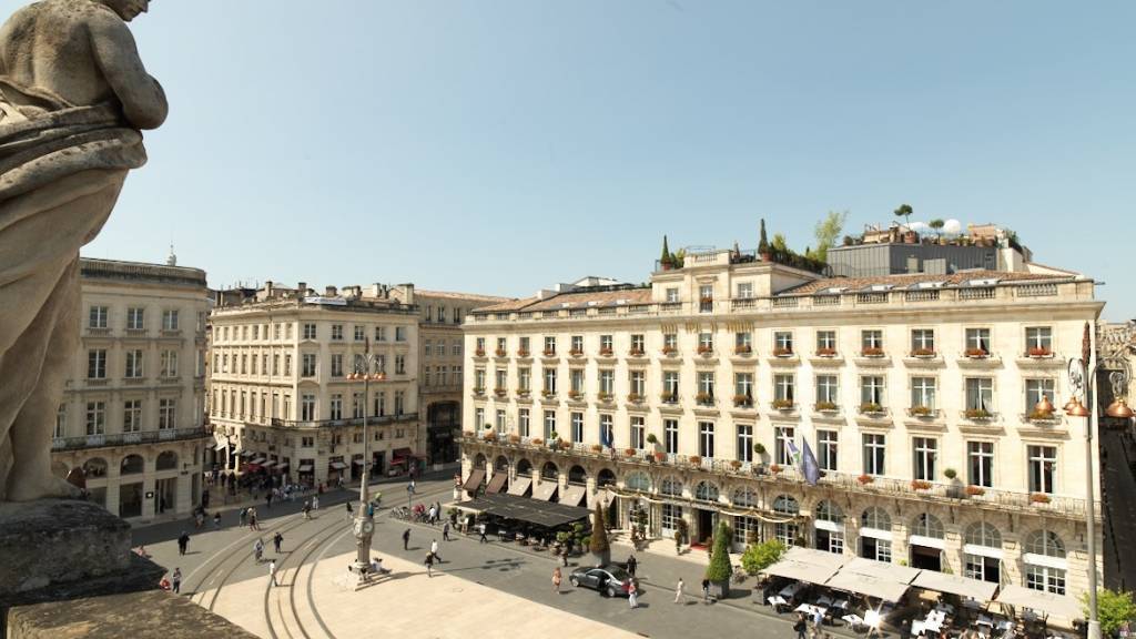 Facade Grand Hotel de Bordeaux DavidDavid
