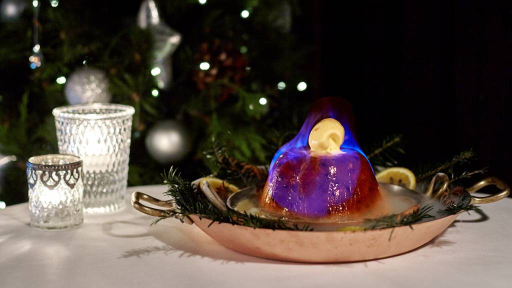 lighting the christmas pudding christmas lights card and lighting the christmas pudding christmas lights card and