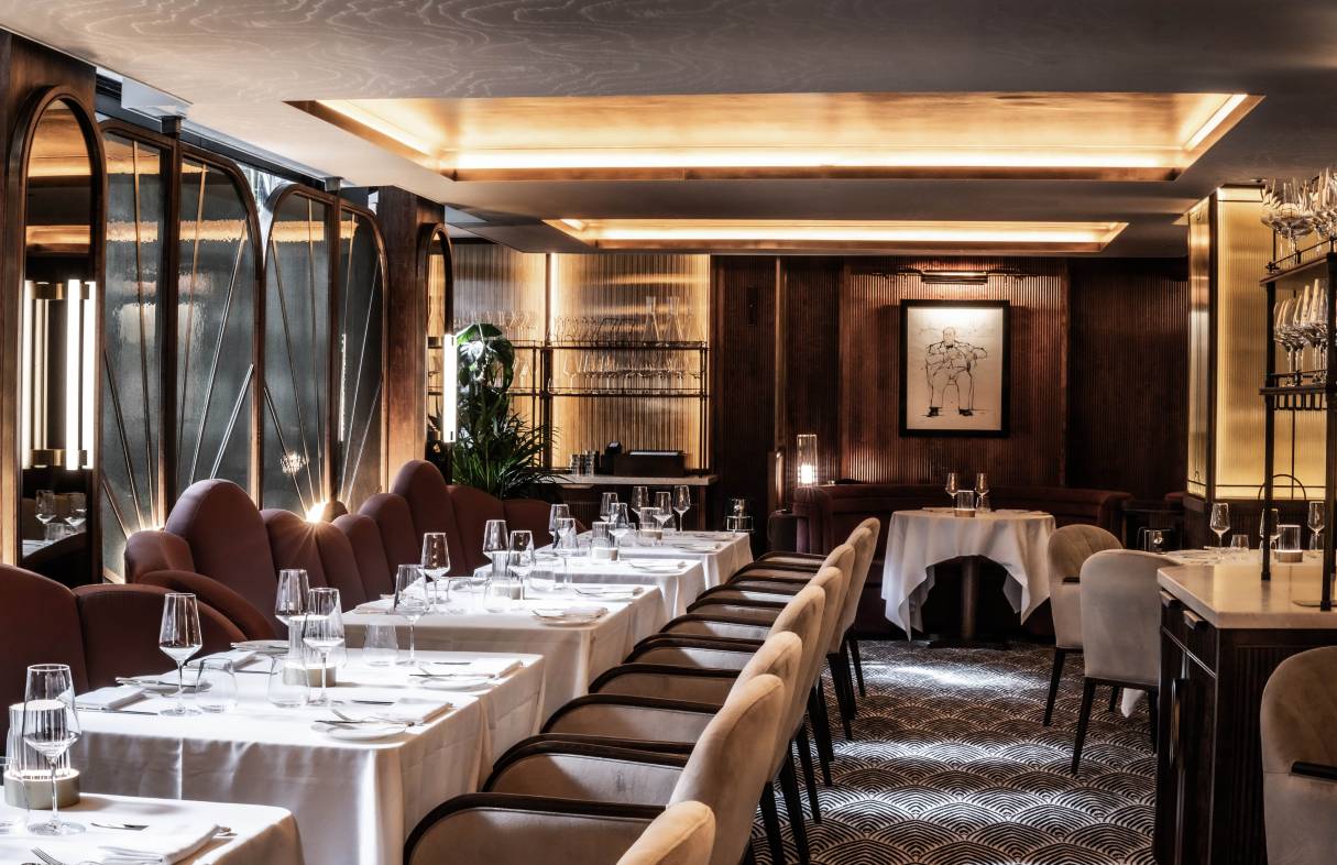 SAVOY GRILL CAROUSEL 3
