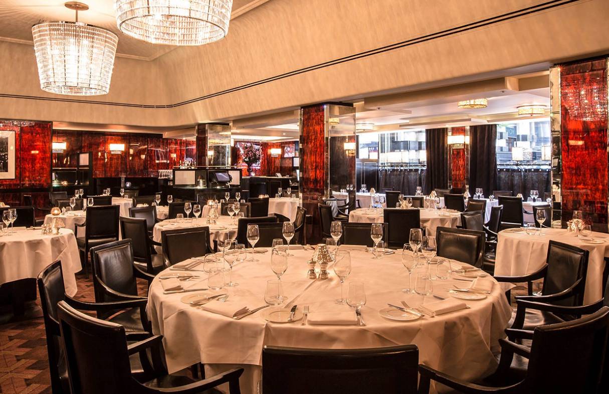 fine dining restaurant on the strand savoy grill gordon ramsay