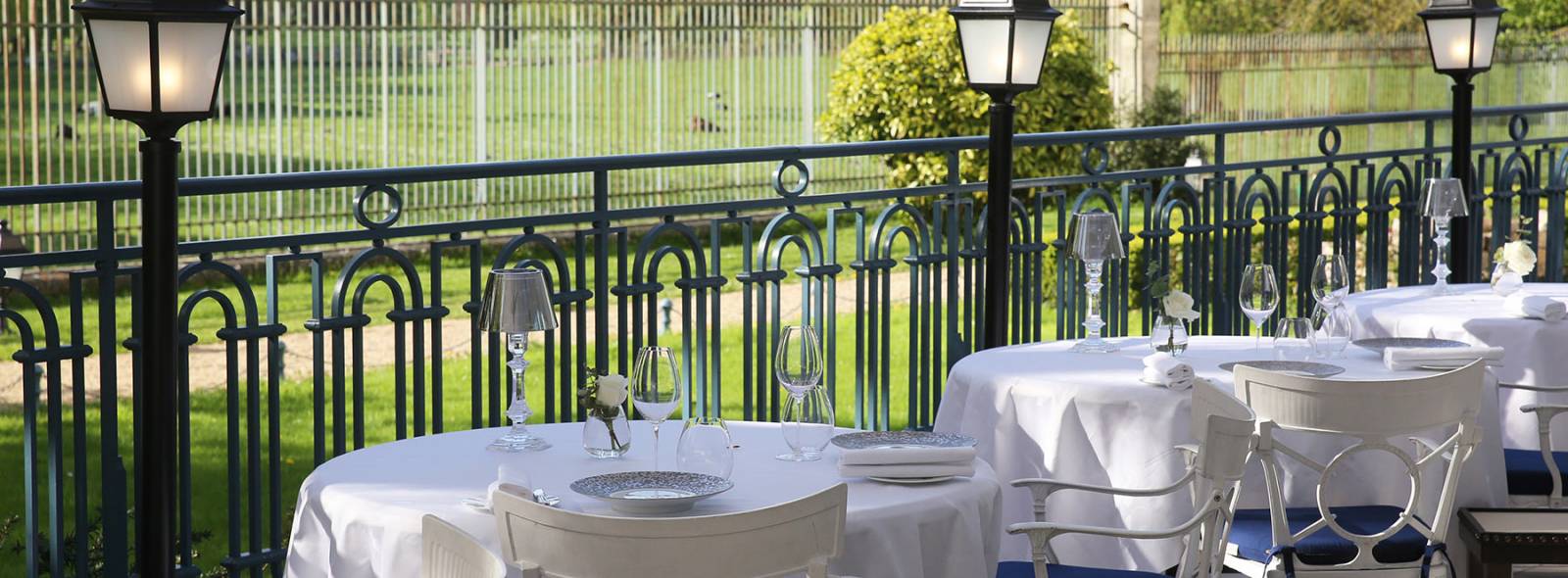 au trianon terrace