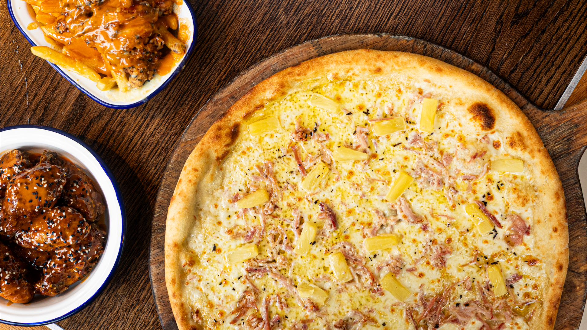 GRR PFM NOVEMBER 2025 FOOD HAM PINEAPPLE PIZZA j2kx8z