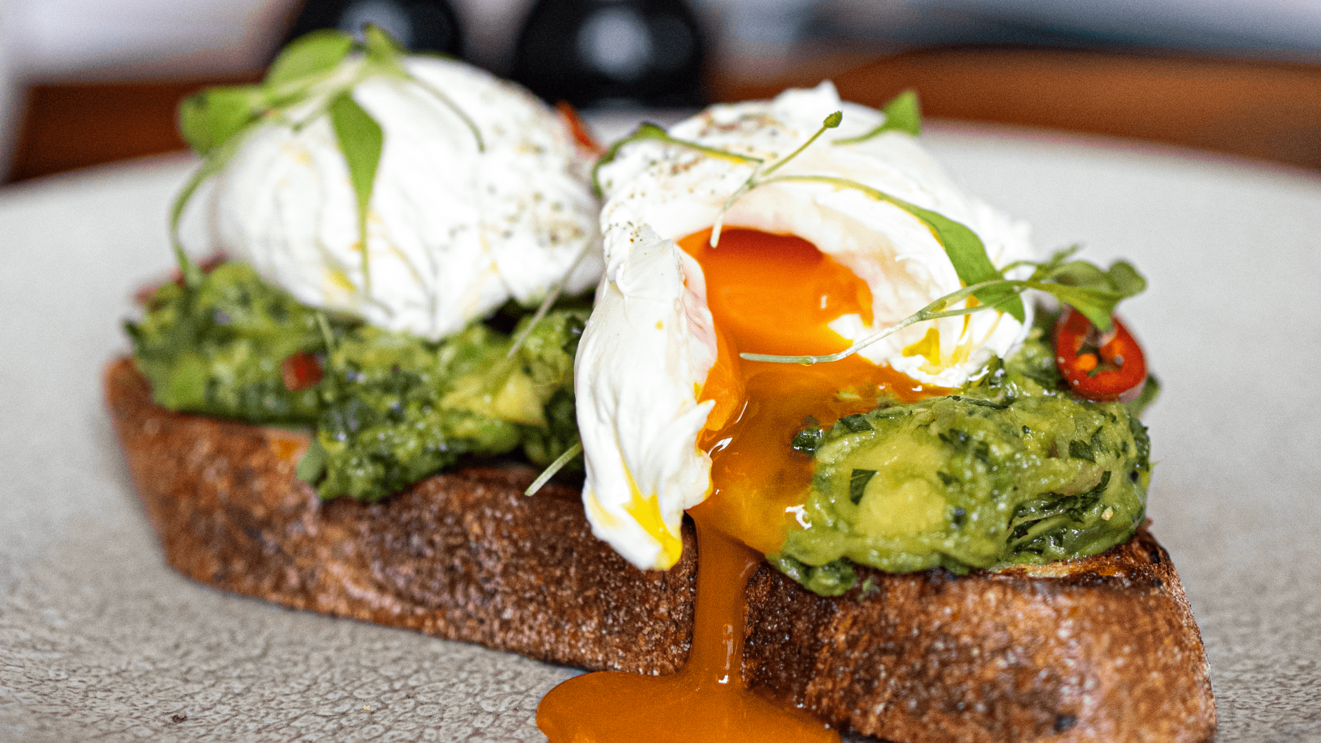 GRR YA HOTEL JANUARY 2022 FOOD ROOM SERVICE EGGS AVOCADO4 rcpcex 1