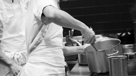 GRR RGR SEPTEMBER 2026 KITCHEN TEAM PEOPLE BW 22 ah9glu 29.9.26