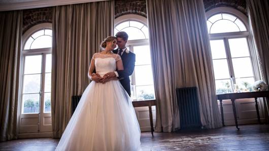 Wedding couple YA