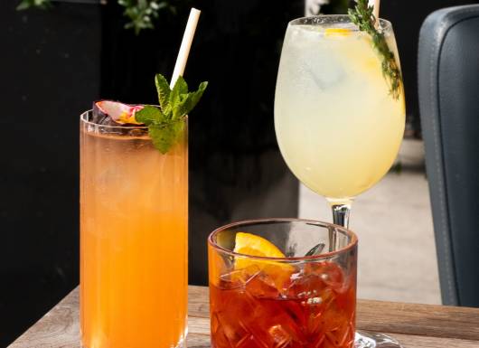 GRR YA APRIL 2022 BEVERAGE COCKTAILS kpvb9a
