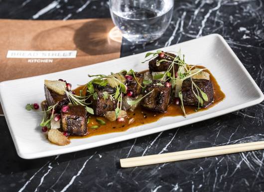 Crispy Short Rib Pomelo pomegranet hoi sin honey glaze 1 web