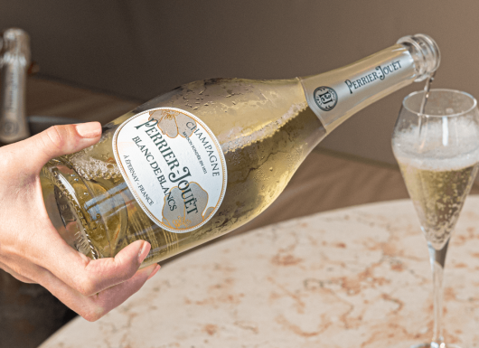 GRR RR SEPTEMBER 2025 FOOD RAW BAR OYSTERS PERRIER JOUET6 f8s8j1 100925 1