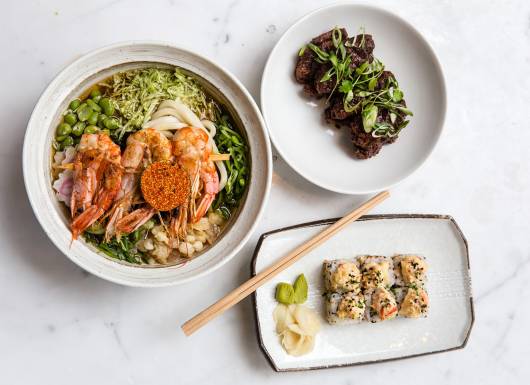 Gordon Ramsay Plane Food Ramen And Sushi Roll
