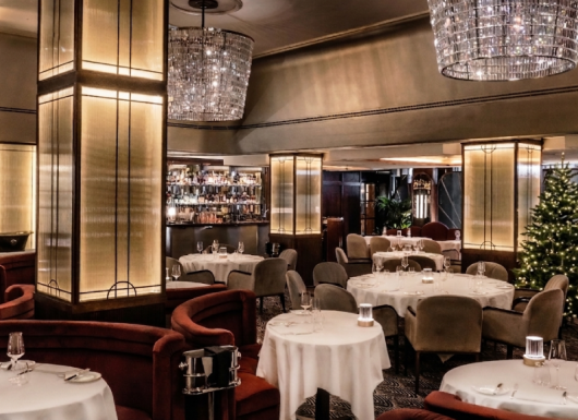 SAVOYGRILL INTERIOR CHRISTMAS 2