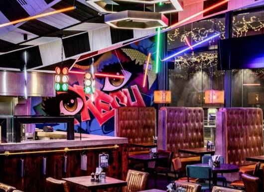 Street Burger Interior 3a