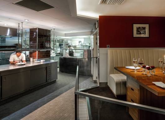 petrus kitchen table experience for 4