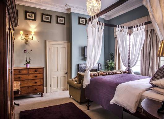 ya hotel bedrooms2