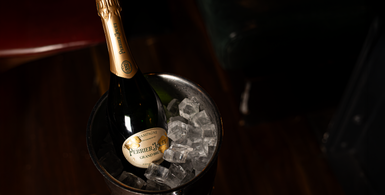 GRR HSK NOVEMBER 2025 DRINKS FESTIVE PERRIER JOUET CHAMPAGNE4 ojon9d