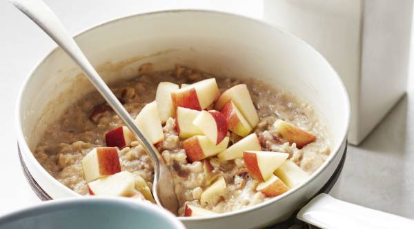 Apple pie spiced porridge