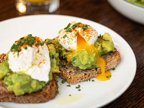 GRR PFM NOVEMBER 2025 FOOD AVOCADO ON TOAST4 nbfxzv ft02p3
