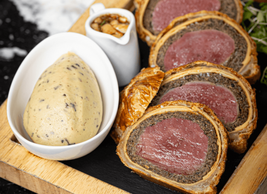 GRR BSK ST PAULS SEPTEMBER 2024 FOOD BEEF WELLINGTON WORLDWIDE WELLINGTON wpfga3 250924 1 1